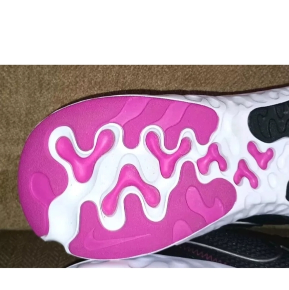 Nike Renew Run 9 US Women's Black/Pink CK6360-004 Running Pleasure Shoes Mint - Picture 12 of 12